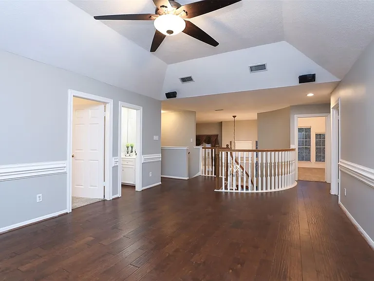 7906 Tizerton Ct — Photo 32