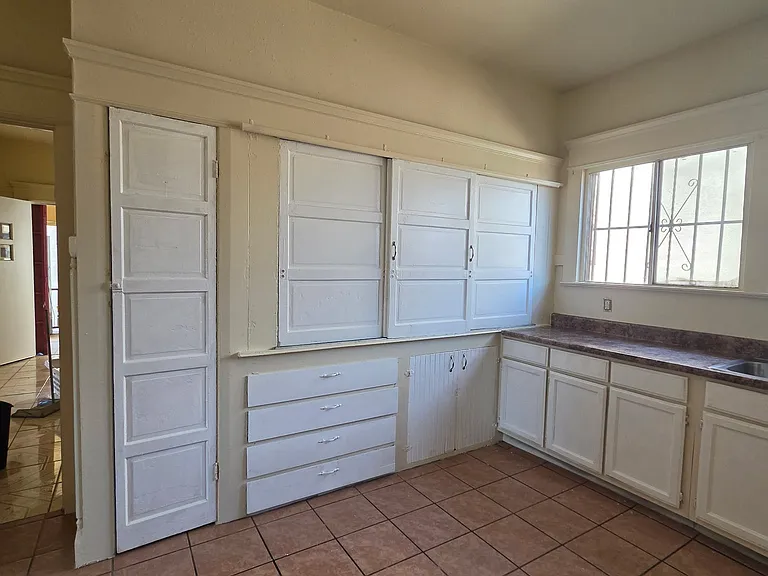 324 N Mathews St #10 — Photo 9