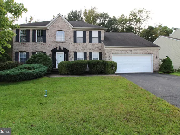 25 Dalton Dr, Newark, DE 19702
