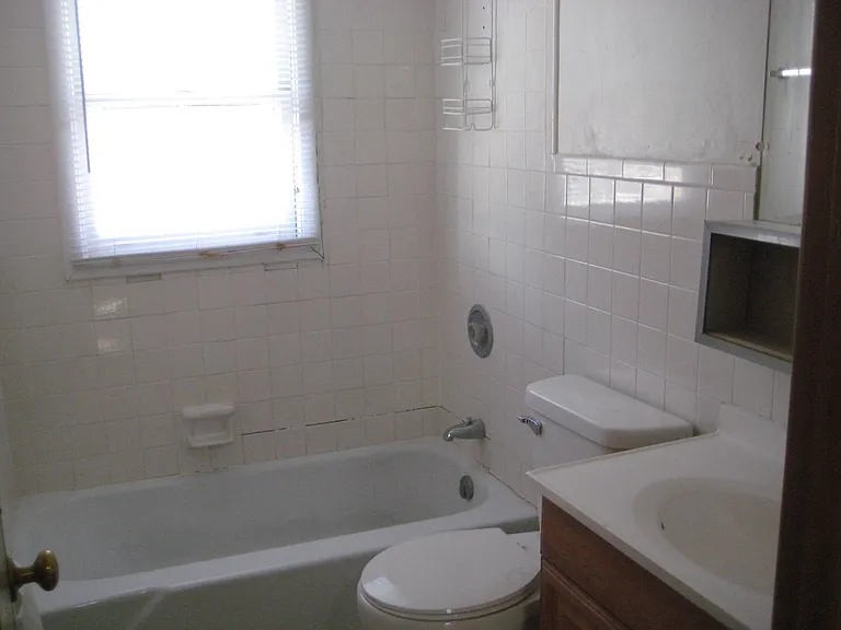 5860 Garrett Lane Appartment Appartment #1 — Photo 13