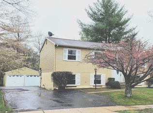 13865 Montoclair Ln, Woodbridge, VA 22193