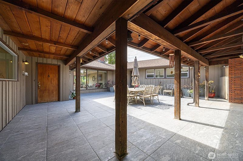 5th image of 204 Hawthorn Road