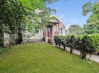 685 S Liberty St, Elgin, IL 60120