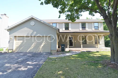 372 Willshire Ct NE Photo 1