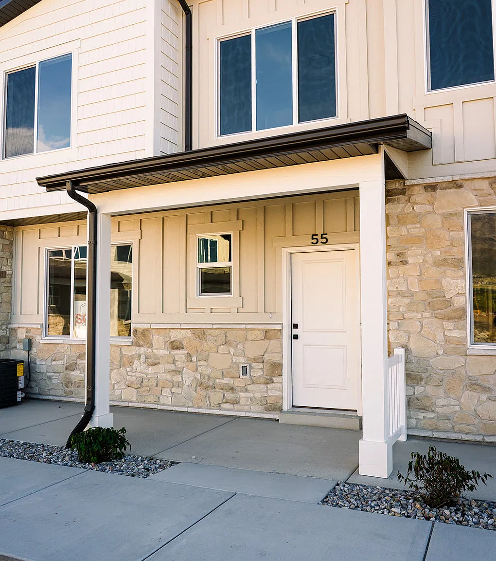 3 bed, 2.5 bath, 1425 sqft, $2,000 — Photo 2