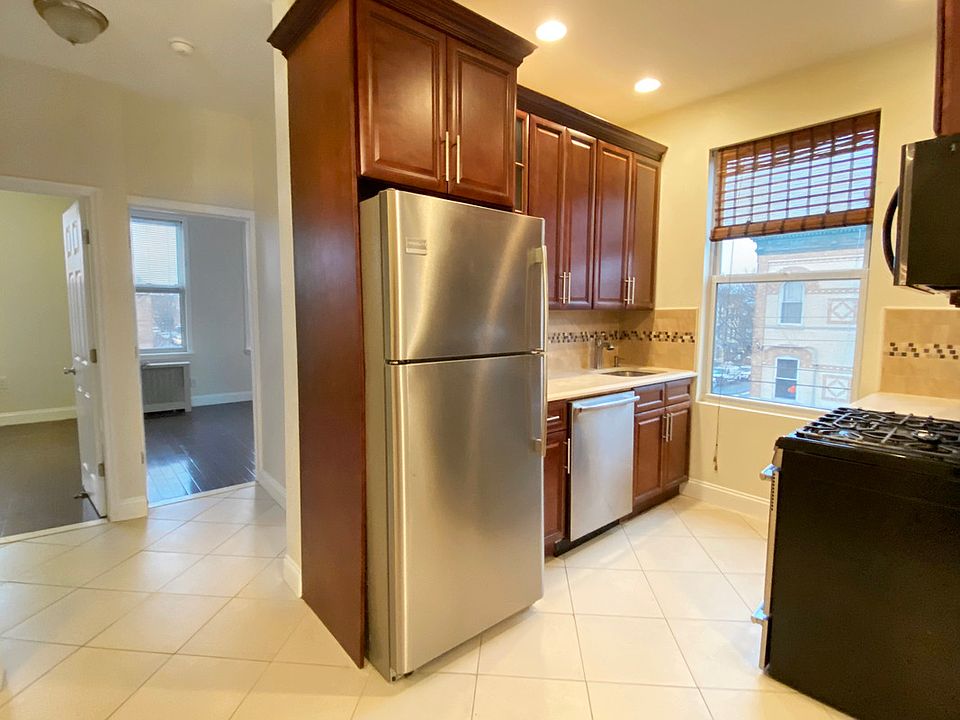 1st image of 30-06 46th St #1
