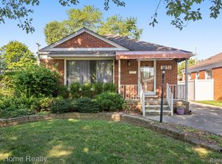 7852 Cortland Ave, Allen Park, MI 48101