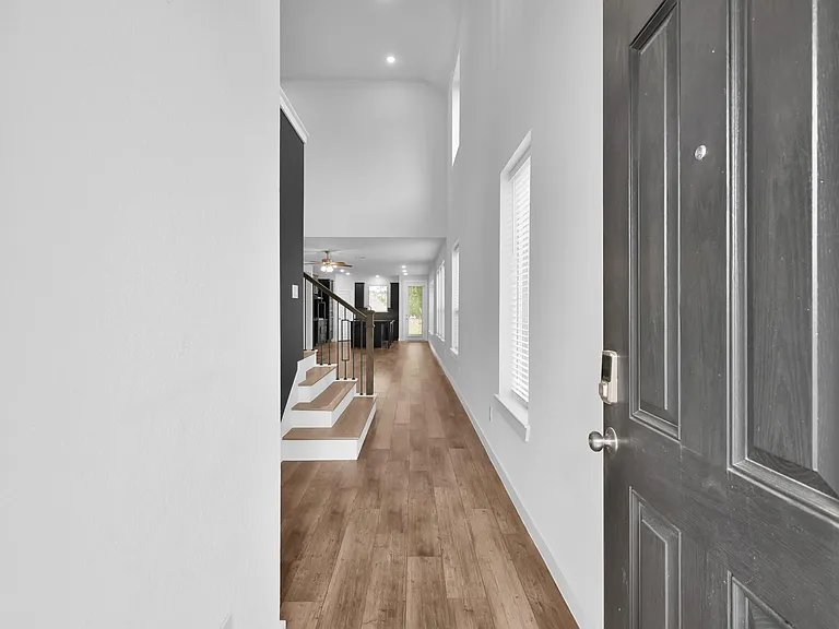 109 Morning Nook Ct — Photo 3