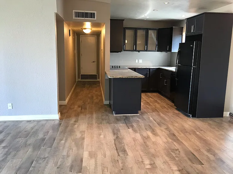 4635 N 22nd St #208 — Photo 2