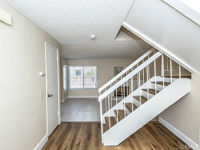 21 Ashbrook #102 — Photo 9