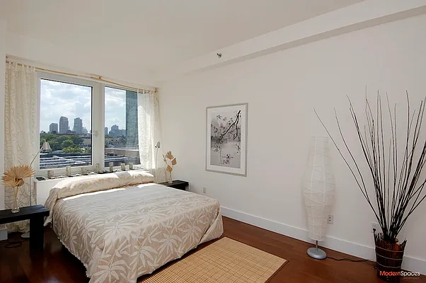 Sold by Modern Spaces | media 13