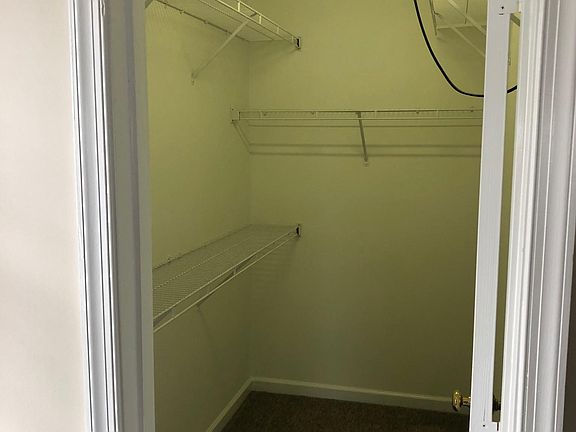 3rd image of 1604 Sir Thomas Pl