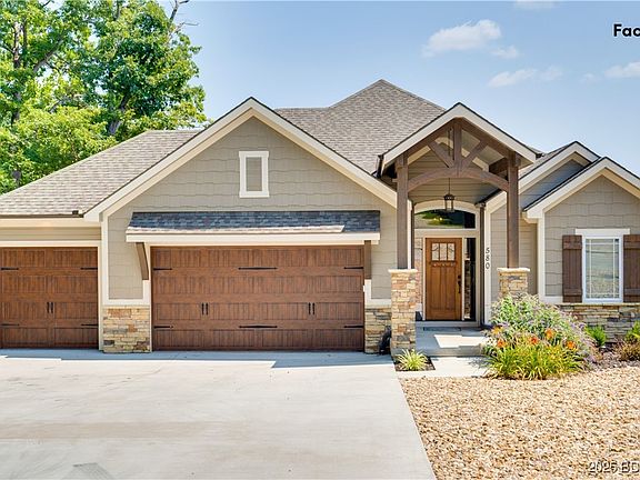 2nd image of 168 Pearl Ln