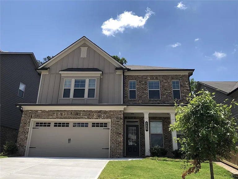 2439 Ivy Meadow Ln — Photo 1