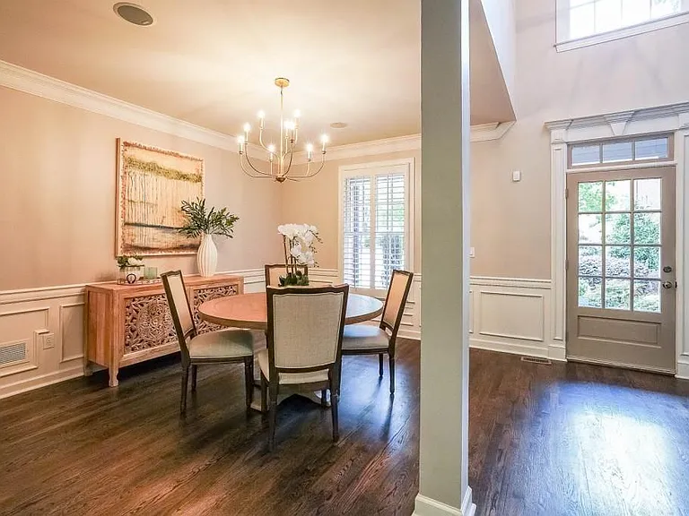 120 Heritage Ct — Photo 9