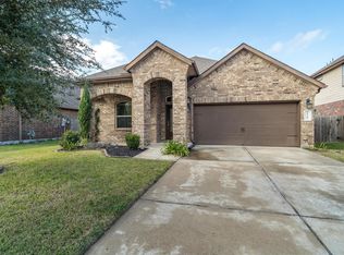 2722 Kaman Ln, Pearland, TX 77581