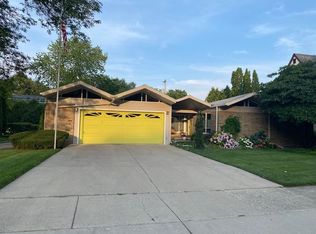 7011 3rd Ave, Kenosha, WI 53143