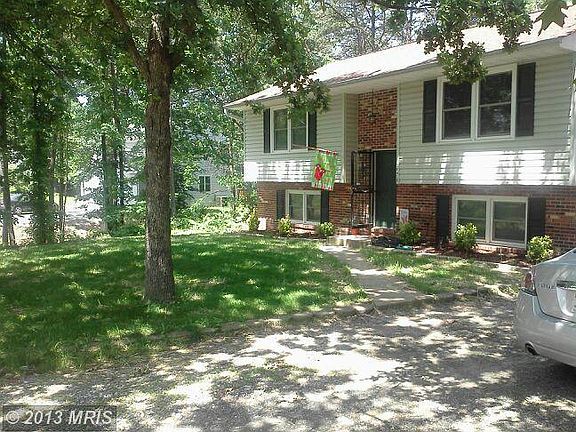 2nd image of 10418 Hillside Ln