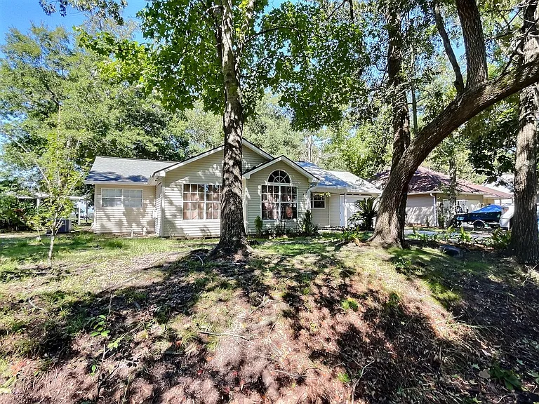 1705 Seagull Ave — Photo 4
