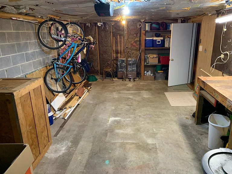 1904 Lindale Dr — Photo 31