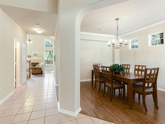4th image of 25306 Bunker Dr