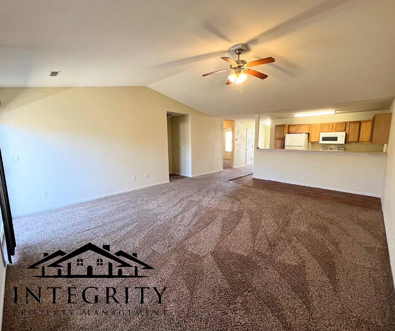 21049 Harbor Lane — Photo 2