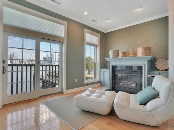 3 Regency Place image 4 of 17