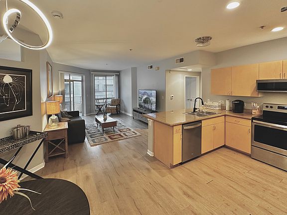 5th image of 1501 Front St Unit 533