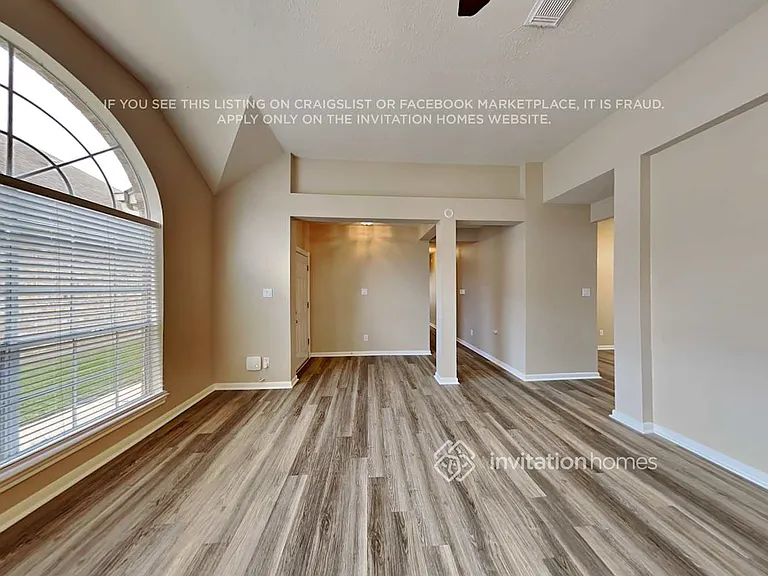 3831 Princeton Park Ct — Photo 4