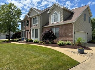 33720 N Fall Lake Dr, Avon, OH 44011