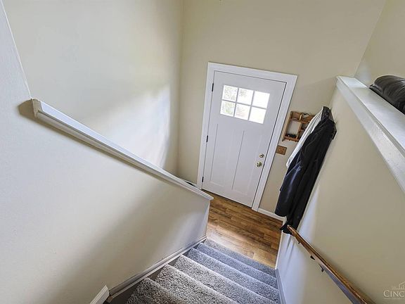 4th image of 417 Westgate Dr