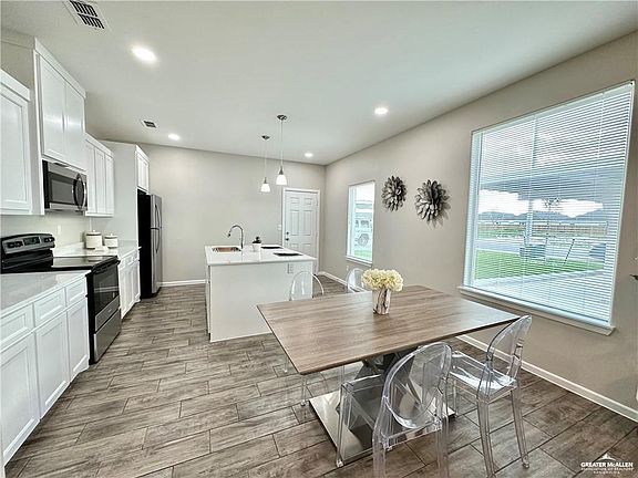 2nd image of 2613 Sage Dr