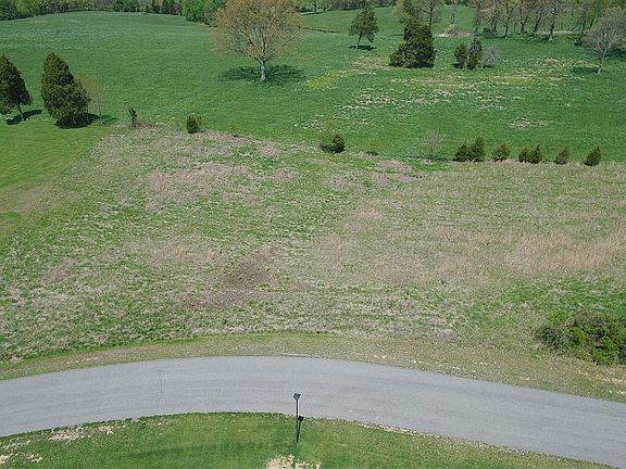 2nd image of 22 Dartmore Ct