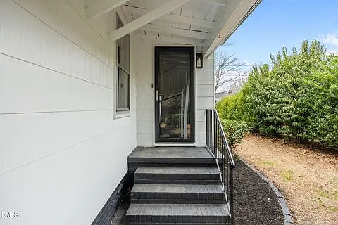 108 N Watauga Ave — Photo 6