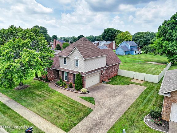 2nd image of 3402 Westwood Farms Dr
