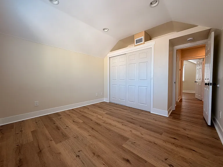 1725 S Maple St #1 — Photo 5
