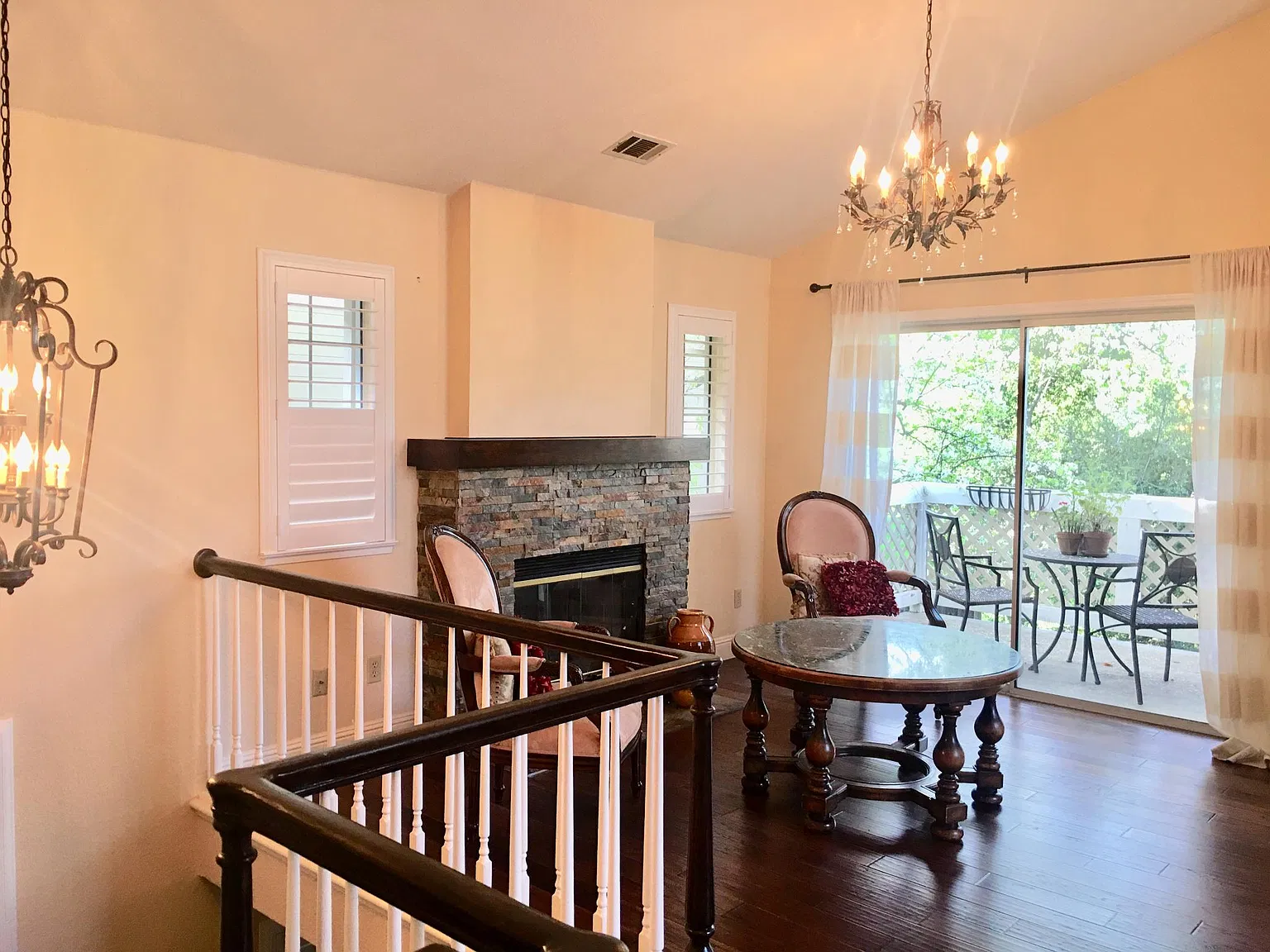 1352 Fountain Springs Circle — Photo 2