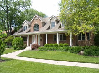 10504 Nadine Ave, Huntington Woods, MI 48070