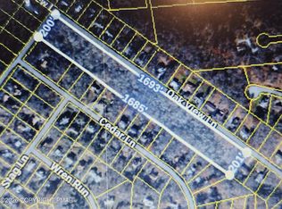 Oak View Ln, Tobyhanna, PA 18466