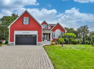 10 Wild Rose Dr, Nashua, NH 03063