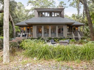 122 Conifer Ln, Johns Island, SC 29455