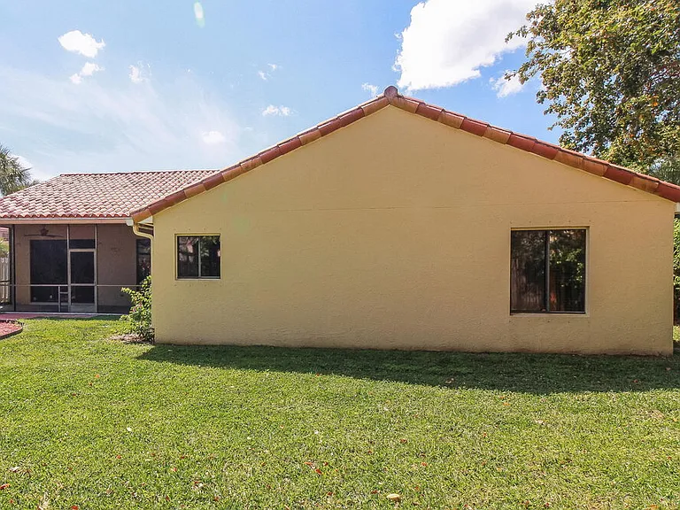 7755 Dawson Ct — Photo 20