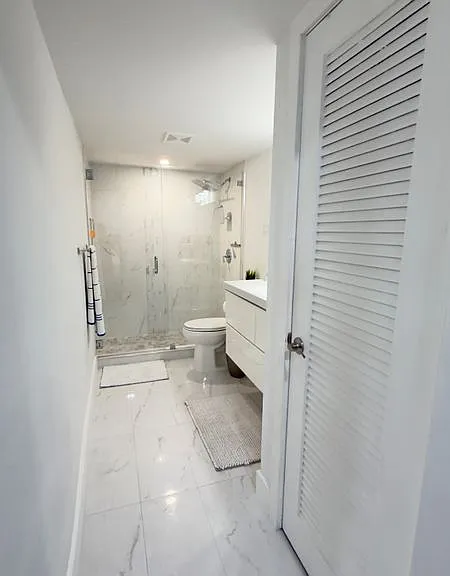 702 SE 2nd Ave #405 — Photo 4