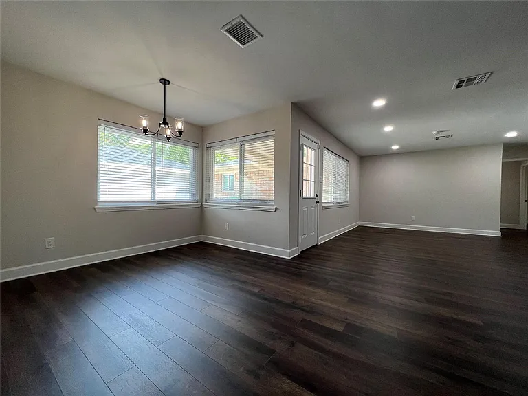 10903 Albury Dr — Photo 7