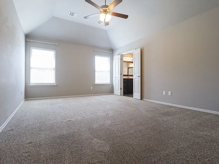 18316 E 49th St S — Photo 16