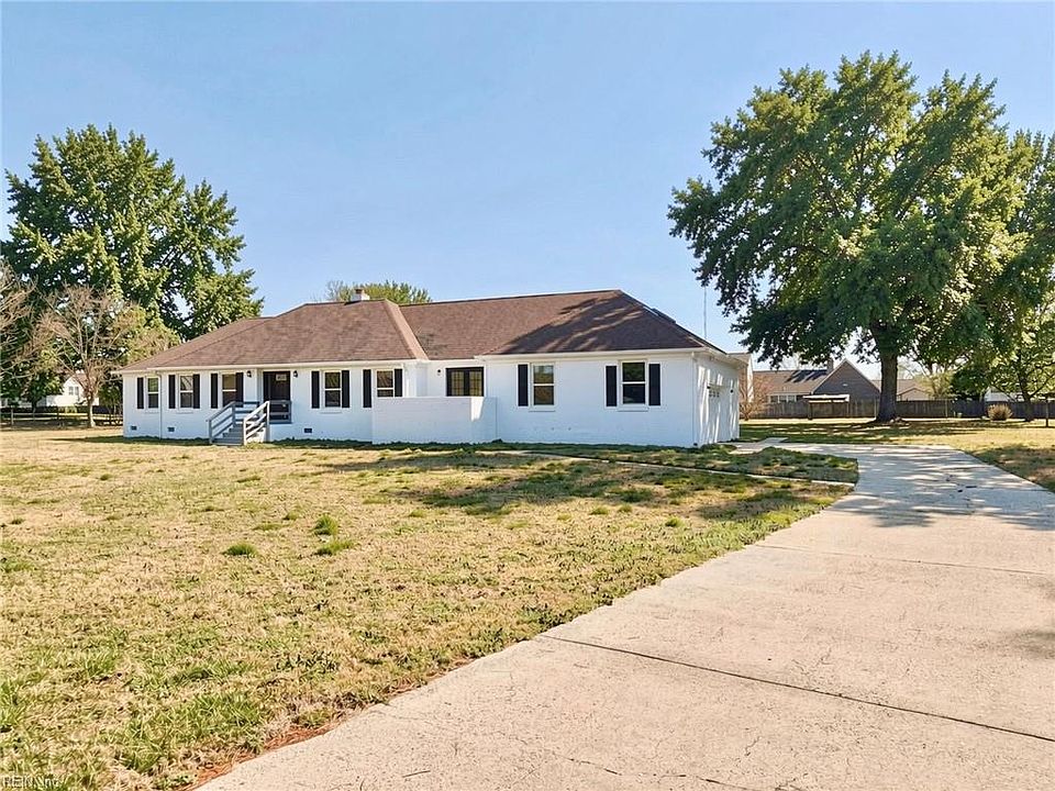 1st image of 102 Foxcroft Rd