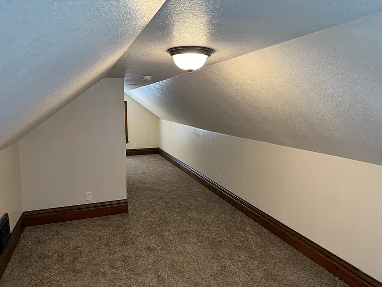 2922 Center Point Rd NE — Photo 8