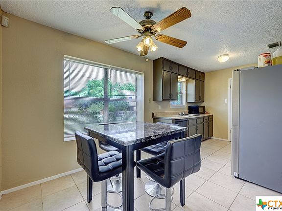 3rd image of 2113 Hidden Hill Dr
