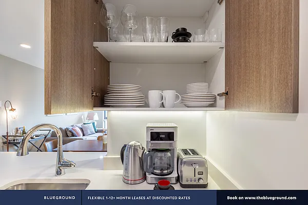 Rented by The Blueground | media 26