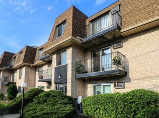 1111 Bloomingdale Rd, Glendale Heights, IL 60139